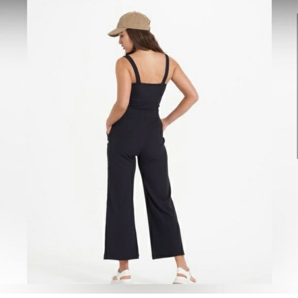 Vuori Mudra Black ribbed jumpsuit - Picture 2 of 8